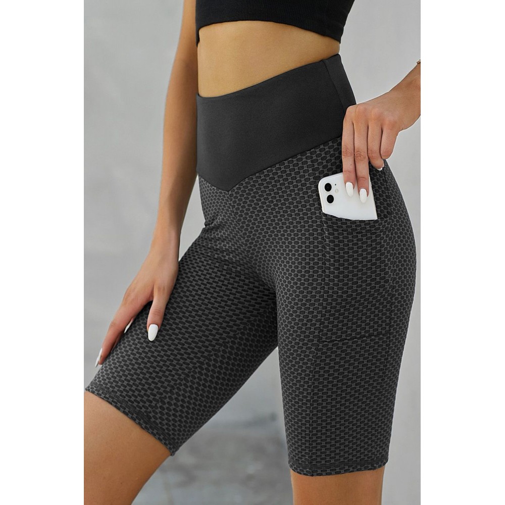 Black Side Pockets Ruched Butt Lifting Yoga Shorts